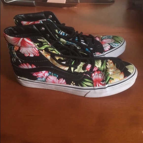 Hawaiian High top vans - Picture 3 of 7